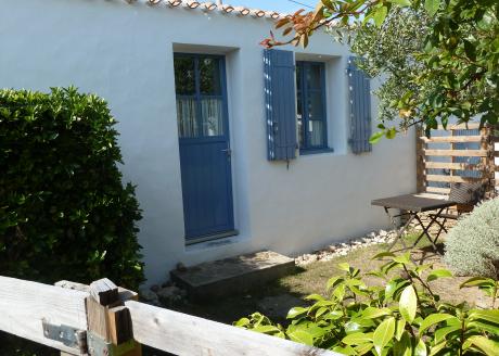  Ile d'Yeu Chambre d'hôtes Pierre située dans une petite maisonnette indépendante.